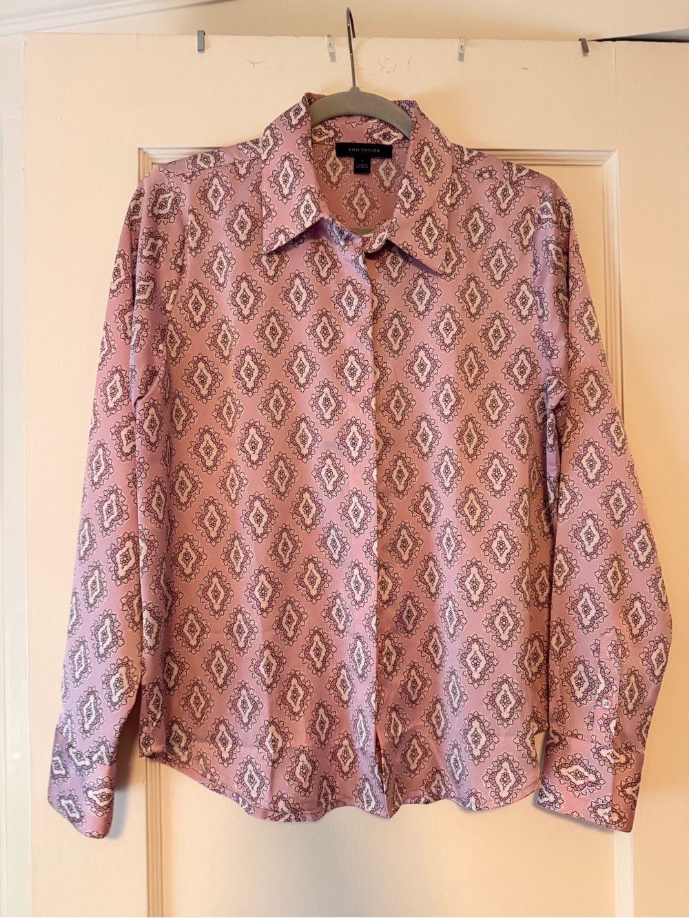 Ann Taylor Pink Diamond-Pattern Men's Button-Down Shirt